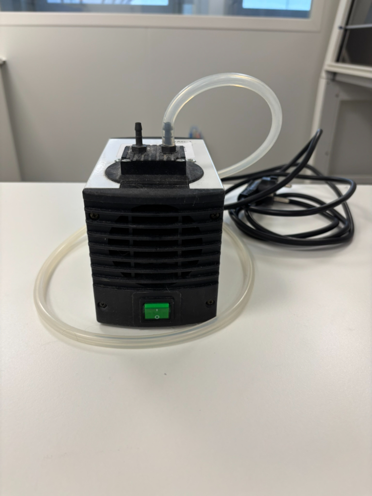 Image of VWR Vacuum Gas Pump